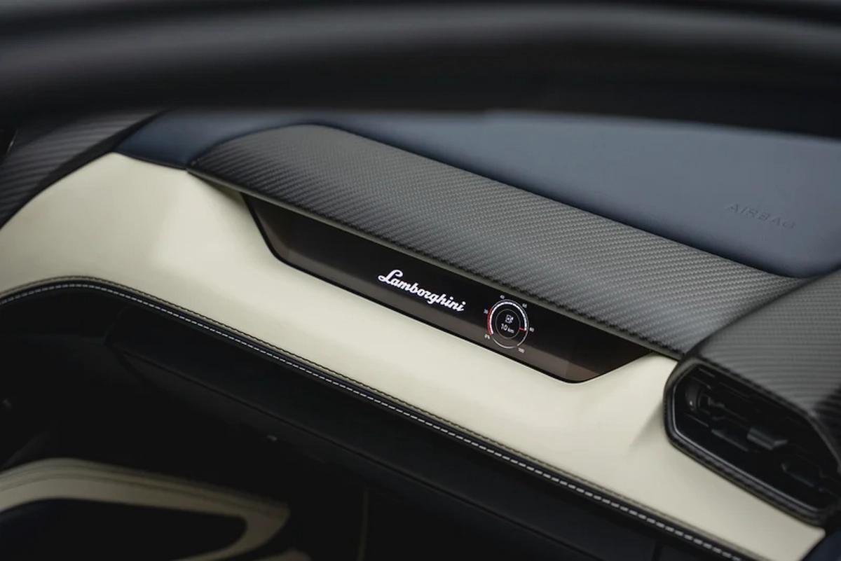 2024 LAMBORGHINI REVUELTO – FULL CARBON FIBER, STUNNING SPEC, MAIN DEALER WARRANTY SERVICE-13-13