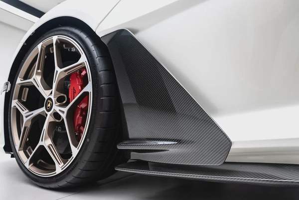 2024 LAMBORGHINI REVUELTO – FULL CARBON FIBER, STUNNING SPEC, MAIN DEALER WARRANTY SERVICE