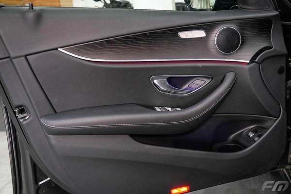 Mercedes-Benz E300 HYBRID - IN ITS EXCELLENT CONDITION!!!