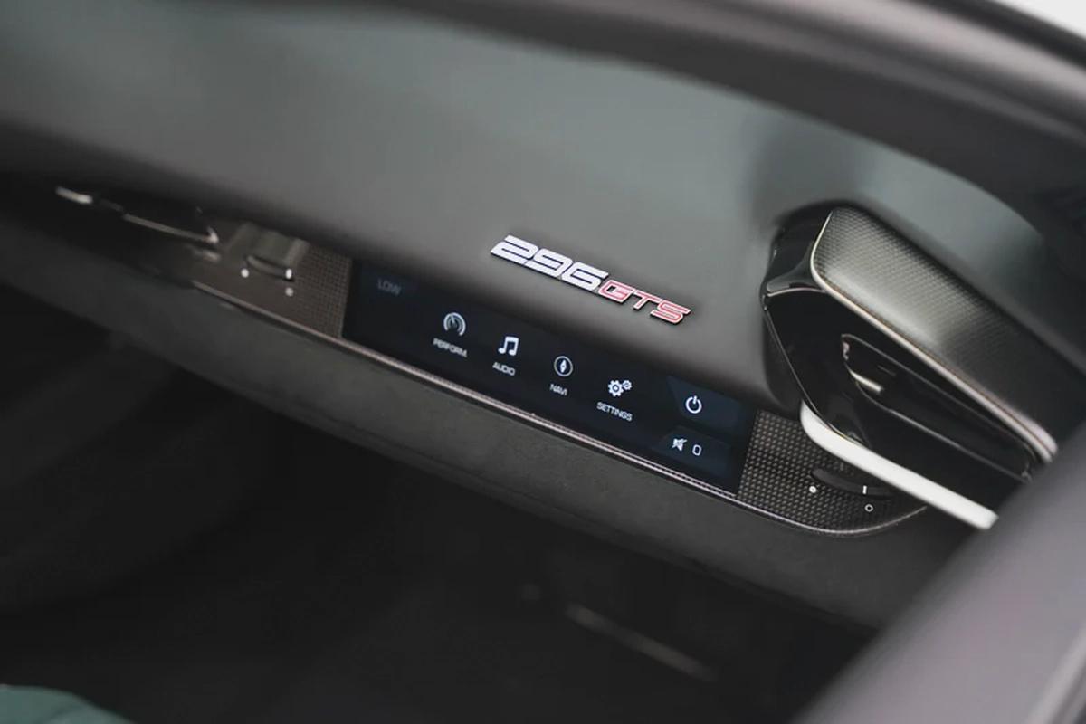 2025 FERRARI 296 GTS CAVALCADE EDITION 1 OF 10 WITH 7 YEARS SERVICE CONTRACT-9-9