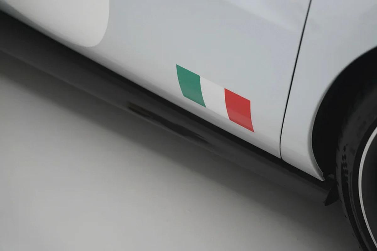 2025 FERRARI 296 GTS CAVALCADE EDITION 1 OF 10 WITH 7 YEARS SERVICE CONTRACT-16-16