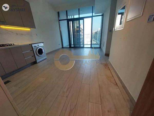 1 Bedroom | Semi Furnished | Balcony view