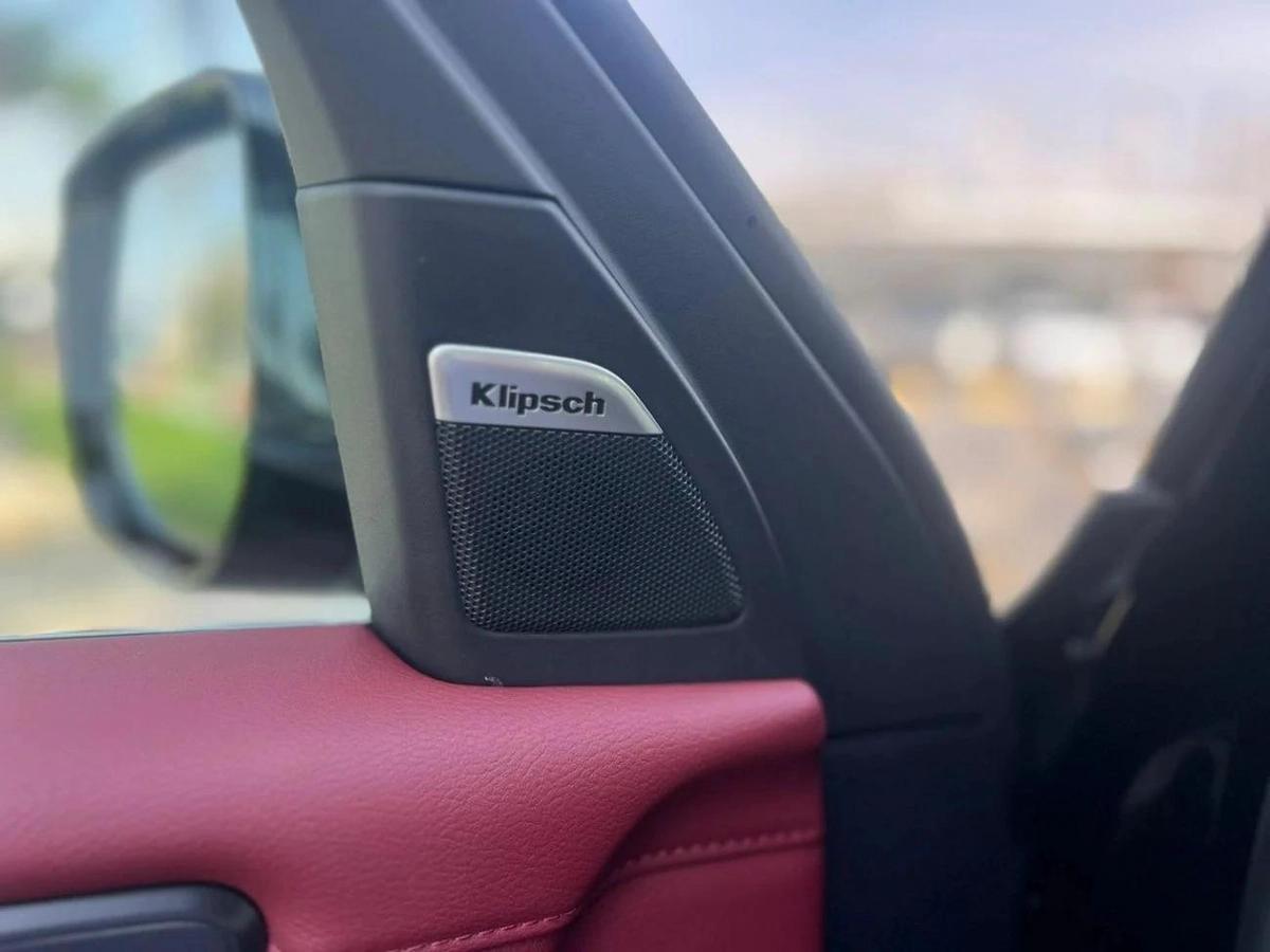 Nissan Patrol LE PLATINUM 3.5L TWIN TURBO-2-2
