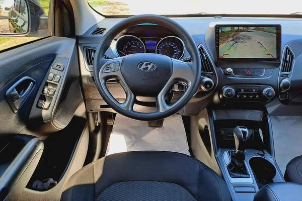 1,725-MONTHLY FOR 1 YEAR ONLY | HYUNDAI TUCSON 2015 2.0L GCC | CRUISE CONTROL I GPS I ACCIDENT FREE