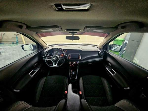 Nissan Kicks SV / 1.6 V4/ LOW MILEAGE / MINT CONDITION