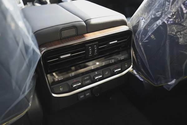 TOYOTA LAND CRUSIER VX FULL OPTION 4.0L MODEL 2026