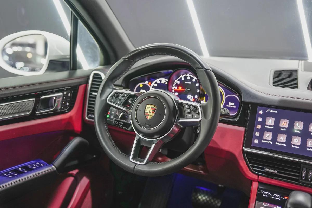 Porsche Cayenne Platinum Edition-10-10