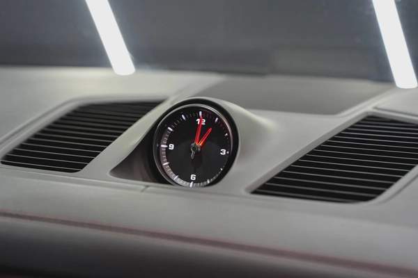 Porsche Cayenne Platinum Edition