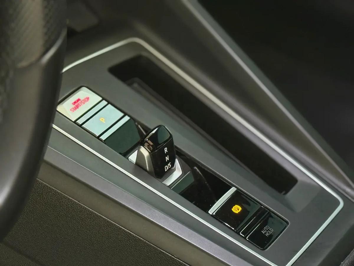 Volkswagen Golf GTI 2021-6-6