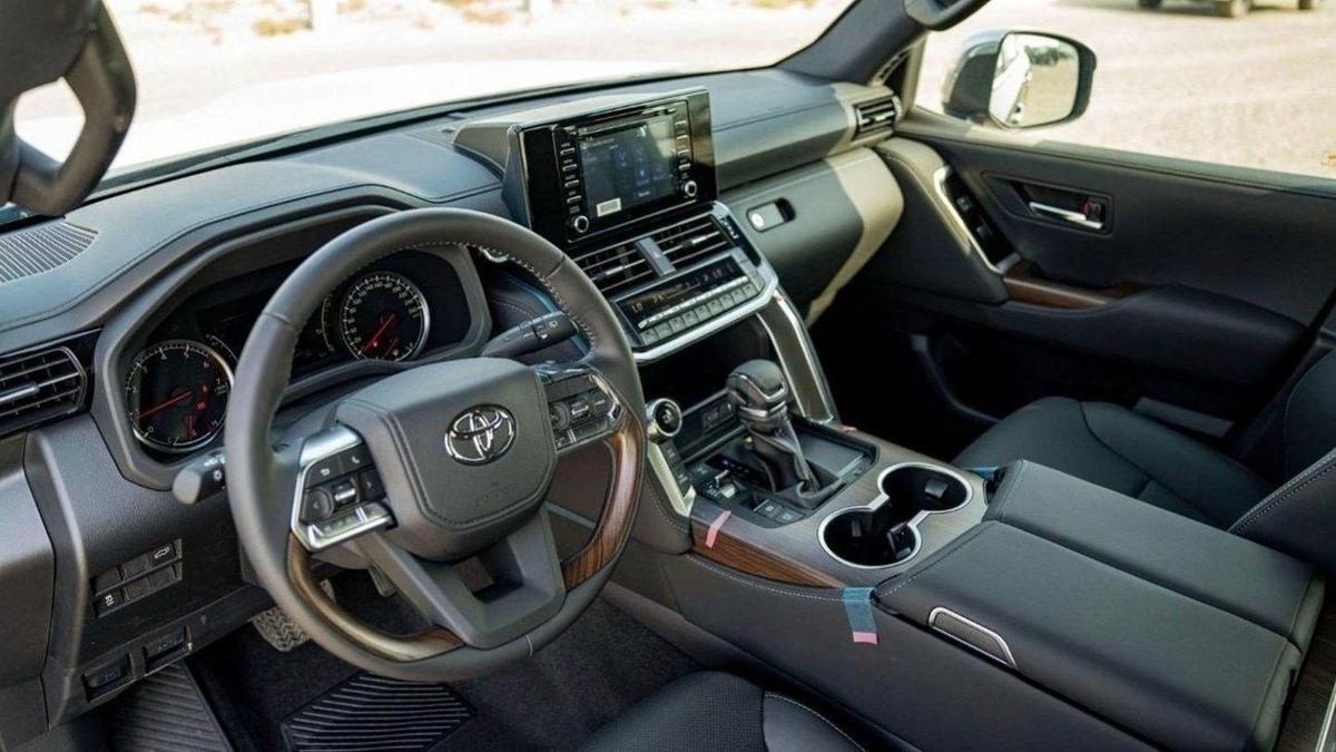 Toyota Land Cruiser Toyota Land cruiser VX 4.0L Petrol MY2024-10-10