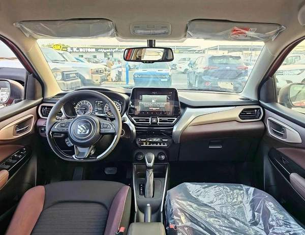 Suzuki Fronx GLX / EURO 5 HYBRID / 1.5L V4 / HEADUP DISPLAY / 360* CAMERAS / " 9" DISPLAY AUDIO