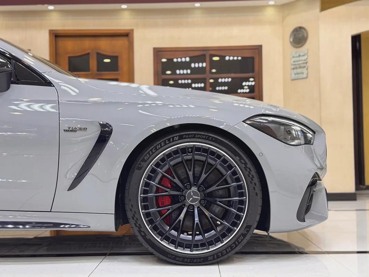 CLE 53 AMG / 5,700 Km / 5 YEARS WARRANTY / SPECIAL ORDER/ FULL OPTION-7-7