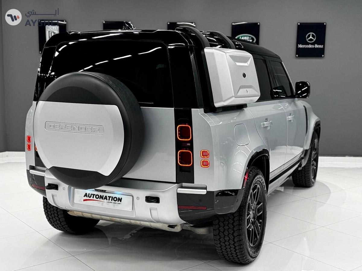 Land Rover Defender 2024-2-2