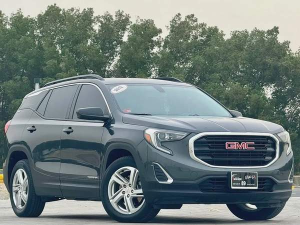 GMC Terrain, 2018 GCC specs, absolutely accident-free, requires no maintenance.