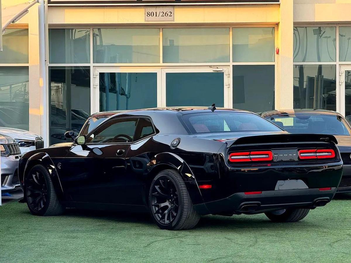 DODGE CHALLENGER SRT HELLCAT JAILBREAK WIDEBODY 717HP ORIGINAL PAINT-1-1