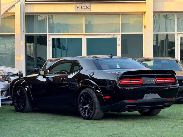 DODGE CHALLENGER SRT HELLCAT JAILBREAK WIDEBODY 717HP ORIGINAL PAINT