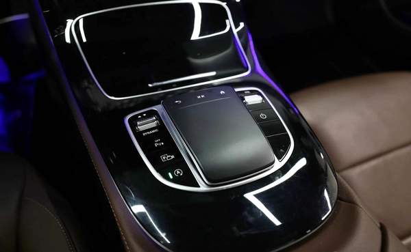 E 250 | 1,950 AED Monthly | Under Warranty Till 2027 | Free Insurance + Registration