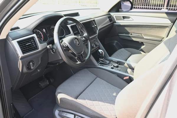 0% DP - GCC SPECS - VOLKSWAGEN TERAMONT 3.6L 4WD - FIRST OWNER