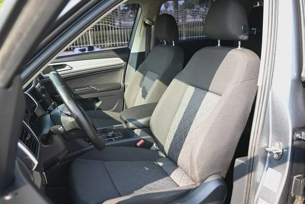 0% DP - GCC SPECS - VOLKSWAGEN TERAMONT 3.6L 4WD - FIRST OWNER