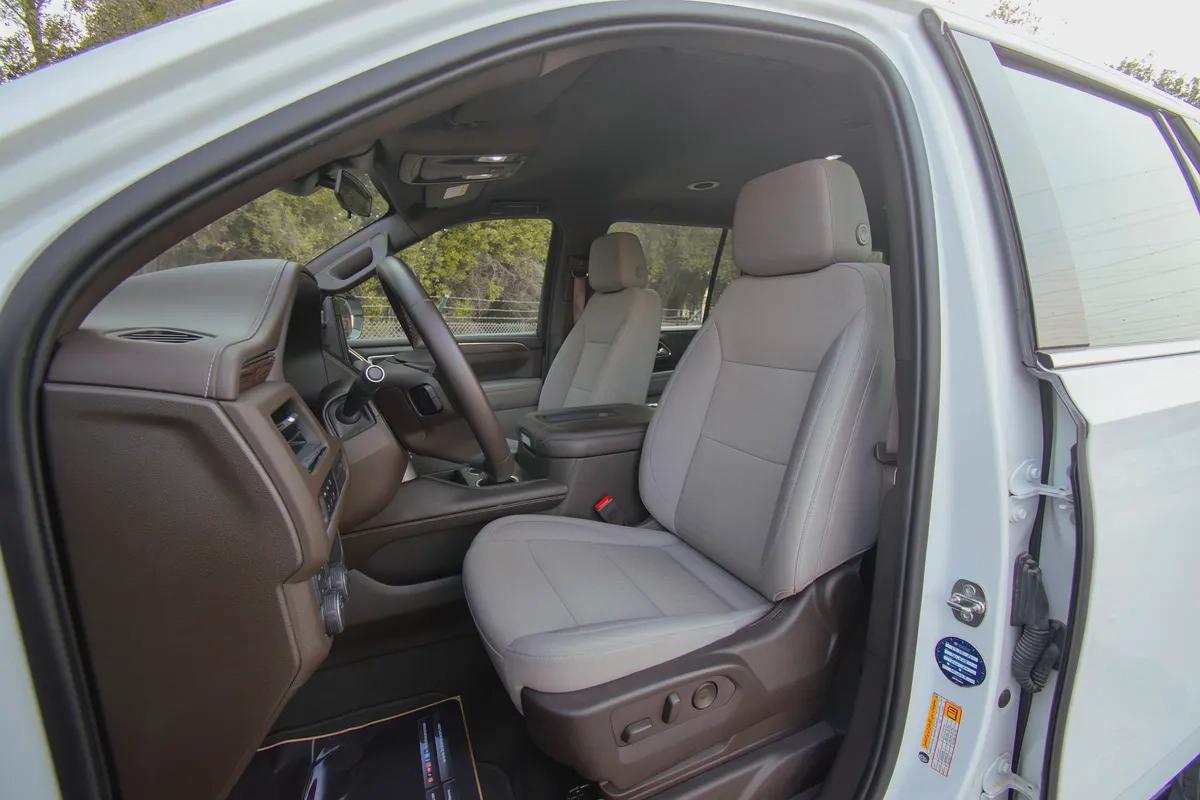 AED 2,087/Month | Tahoe LS | Free Warranty | GCC Specs | REF#C01629-9-9