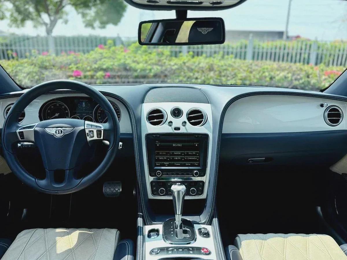 BENTLEY CONTINENTAL FLYING SPUR W12 ELEMENT EDITION | GCC SPECS | FULL-SERVICE HISTORY BY AGENCY-10-10
