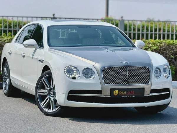 BENTLEY CONTINENTAL FLYING SPUR W12 ELEMENT EDITION | GCC SPECS | FULL-SERVICE HISTORY BY AGENCY