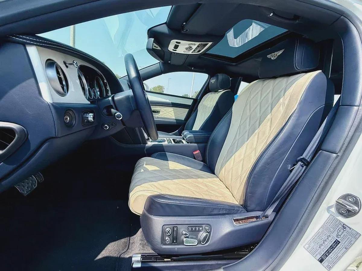 BENTLEY CONTINENTAL FLYING SPUR W12 ELEMENT EDITION | GCC SPECS | FULL-SERVICE HISTORY BY AGENCY-4-4
