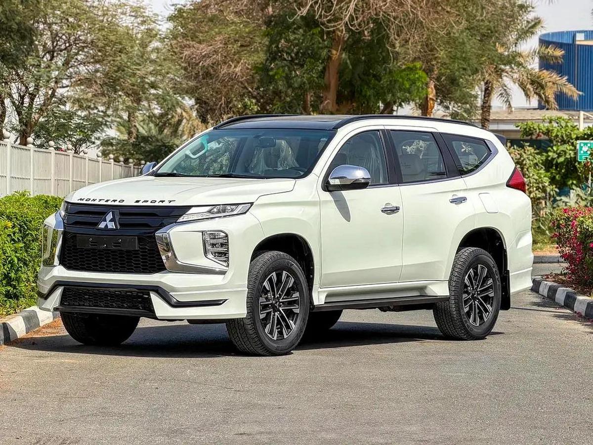 MITSUBISHI MONTERO SPORT 2023 GCC (81,844KM)-15-15