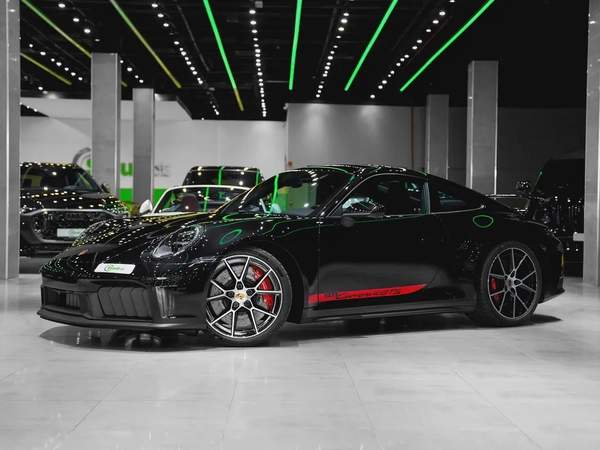 AEROKIT 2026 BRAND NEW CARRERA 4 GTS UNDER 2 YEARS WARRANTY- MATRIX LED-EXCLUSIVE TAIL LIGHTS- BOSE