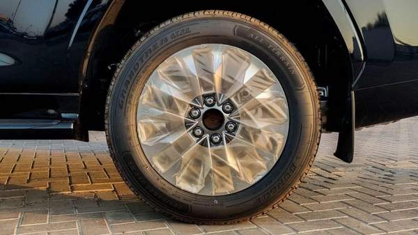 Toyota Land Cruiser LAND CRUISER VX 4.0L JBL SYSTEM