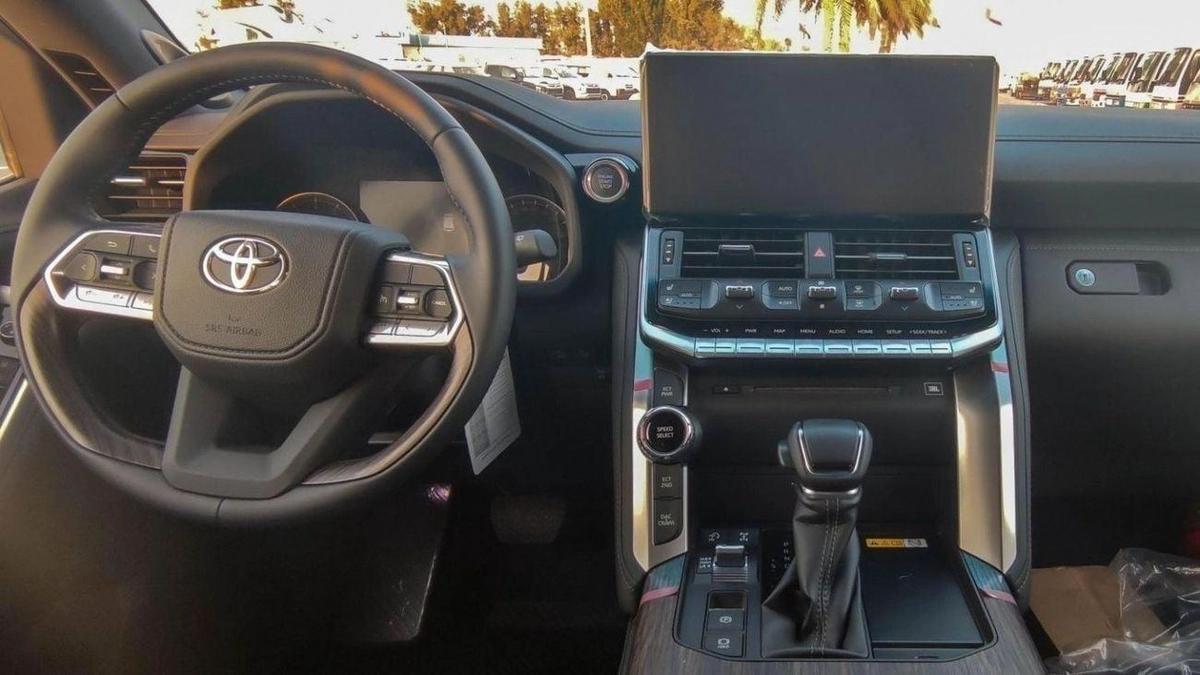 Toyota Land Cruiser LAND CRUISER VX 4.0L JBL SYSTEM-8-8