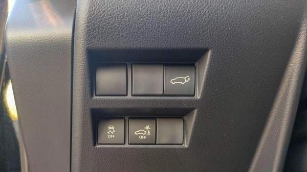 Toyota Land Cruiser LAND CRUISER VX 4.0L JBL SYSTEM