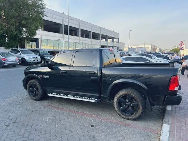 Dodge Ram 1500 Big Horn 2015 - Canadian Specs - GCC Ready!