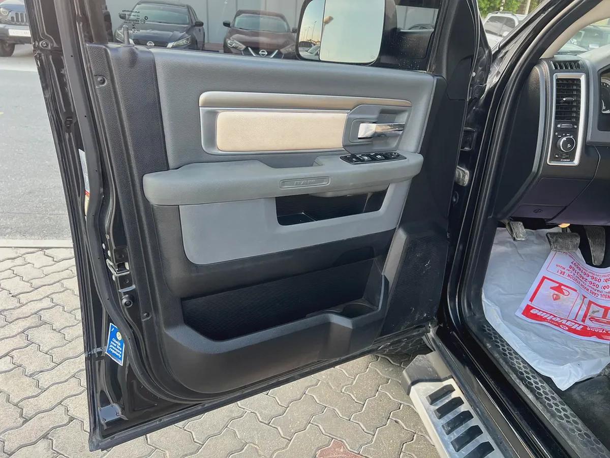 Dodge Ram 1500 Big Horn 2015 - Canadian Specs - GCC Ready!-11-11