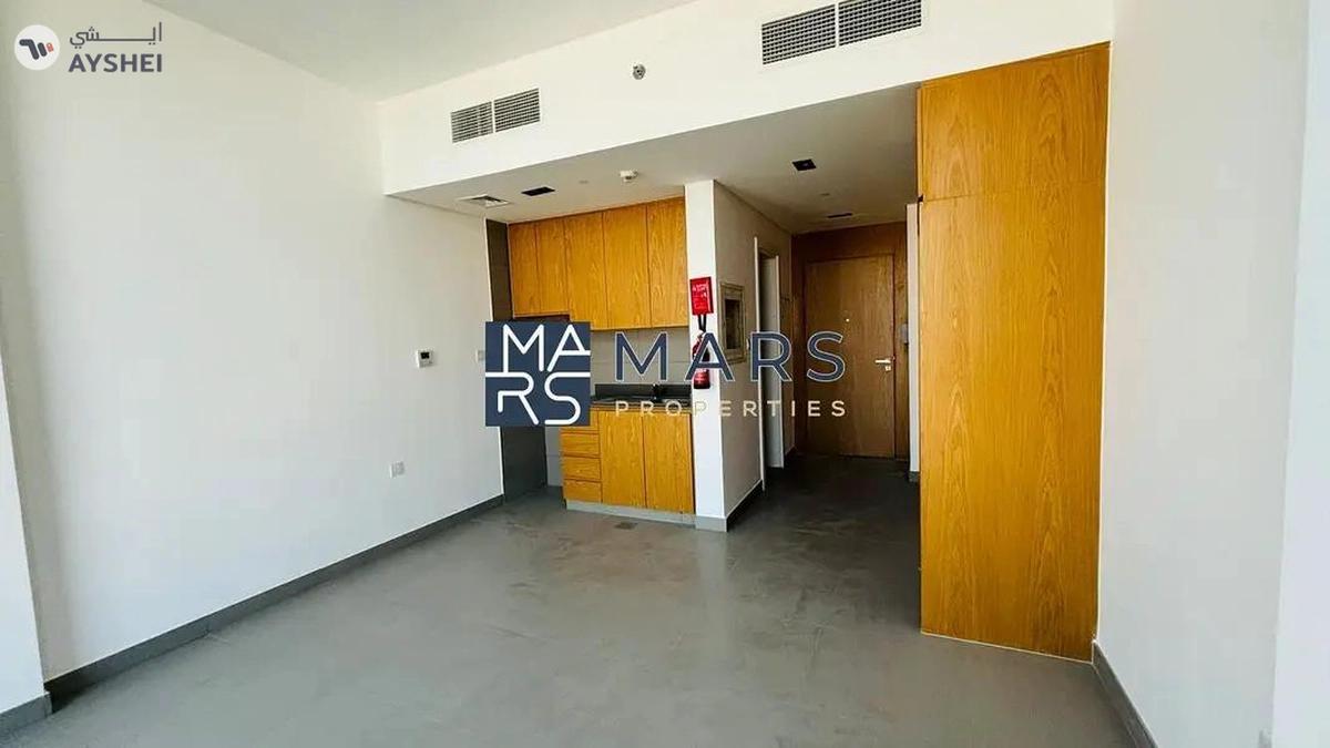 Modern Studio Living – Style and Comfort Combined-7-7