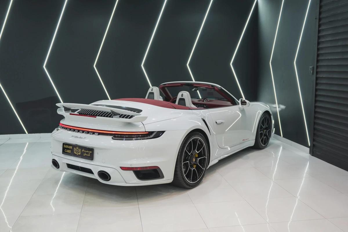 Porsche 911 Turbo S Cabriolet-1-1