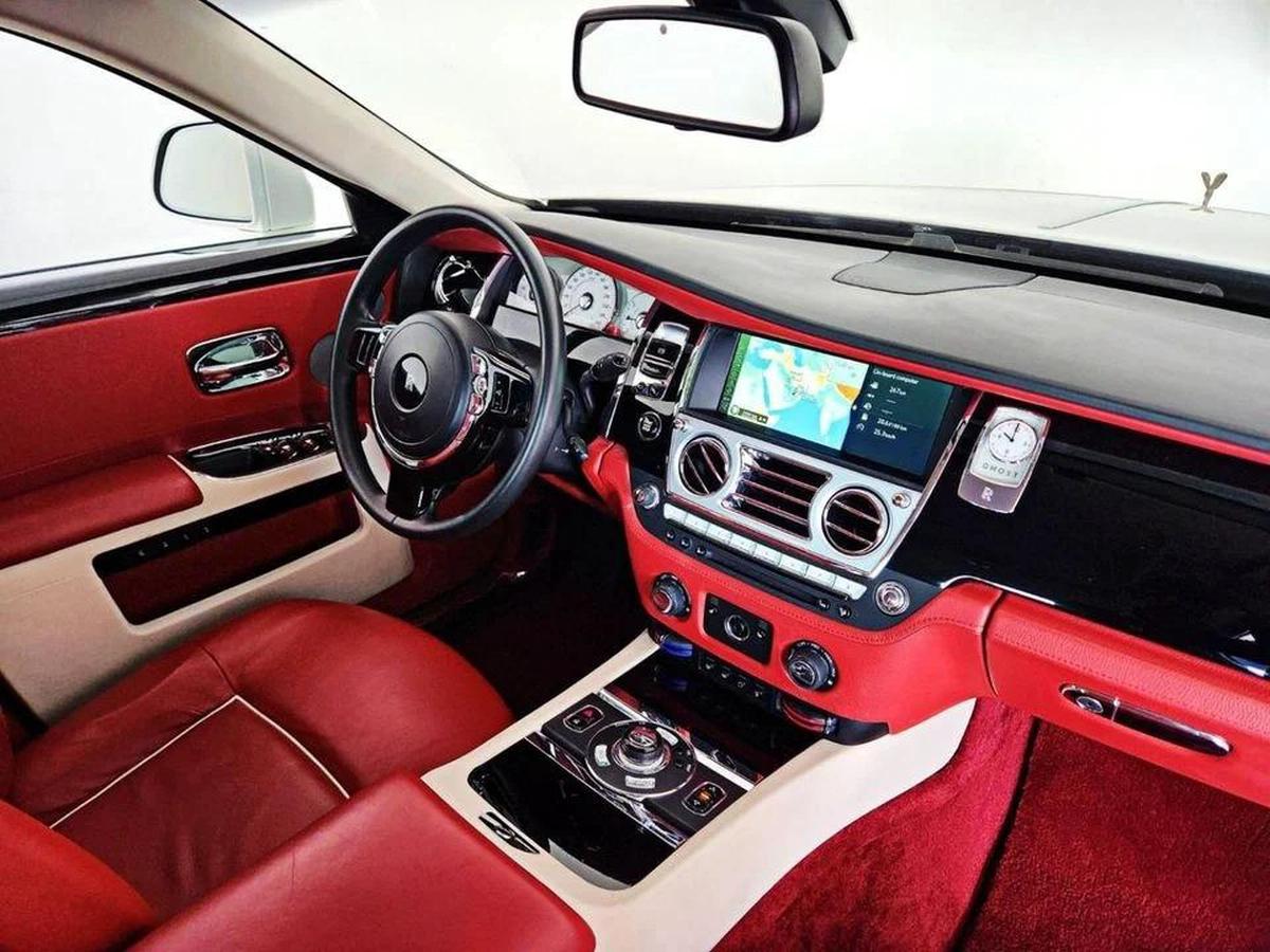 Rolls-Royce Ghost STD 6.6L-12CYL EXCELLENT CONDITION GCC SPECS - AED 260,000-8-8