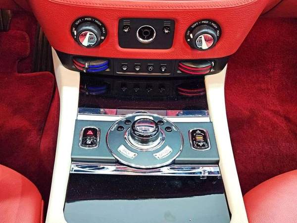 Rolls-Royce Ghost STD 6.6L-12CYL EXCELLENT CONDITION GCC SPECS - AED 260,000