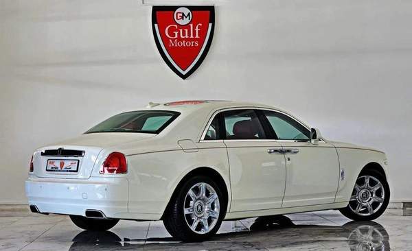 Rolls-Royce Ghost STD 6.6L-12CYL EXCELLENT CONDITION GCC SPECS - AED 260,000