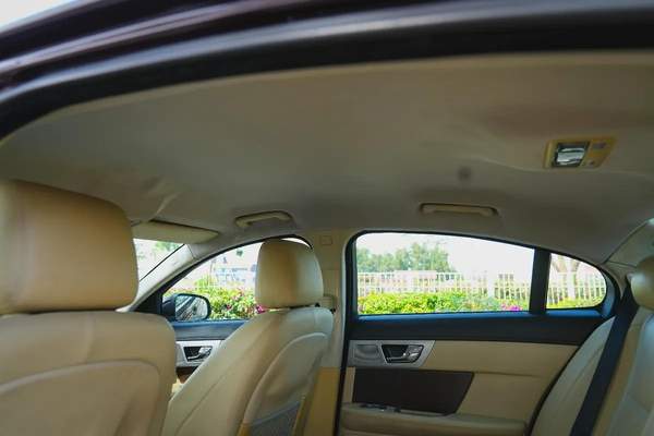 JAGUAR XF LUXURY 2013!! GCC SPECS!! FULL SERVICE HISTORY FROM AL TAYER