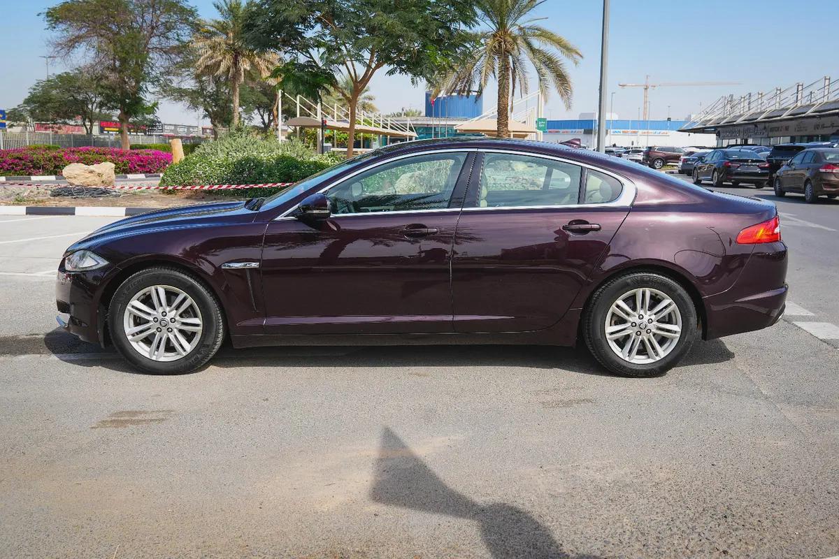 JAGUAR XF LUXURY 2013!! GCC SPECS!! FULL SERVICE HISTORY FROM AL TAYER-17-17