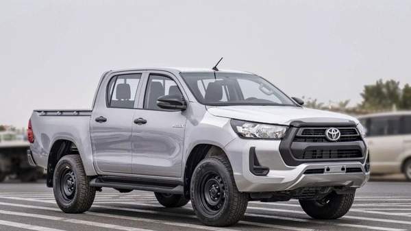 Toyota Hilux Hilux 2.4L mid option p.w MY2025 FOR EXPORT ONLY