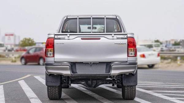 Toyota Hilux Hilux 2.4L mid option p.w MY2025 FOR EXPORT ONLY
