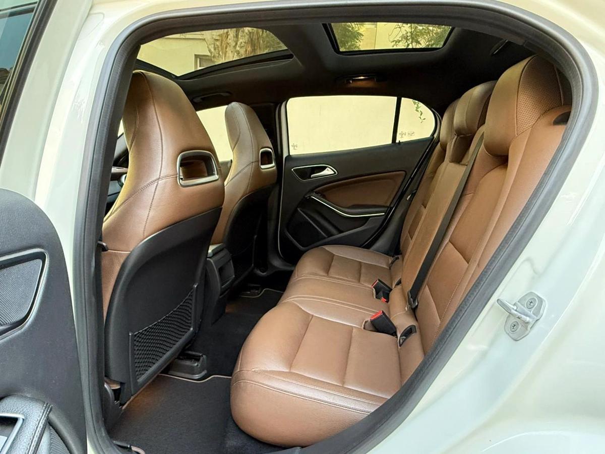 Gulf Specs 2015 MERCEDES BENZ GLA250 4MATIC 2.0Litre Turbo (Gargash Service History)-6-6