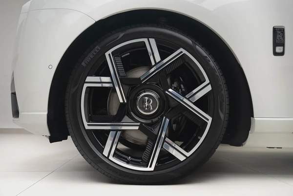 2026 ROLLS ROYCE CULLINAN |BLACK BADGE | GCC | CLOUD DESIGN INTERIOR | FULL OPTION