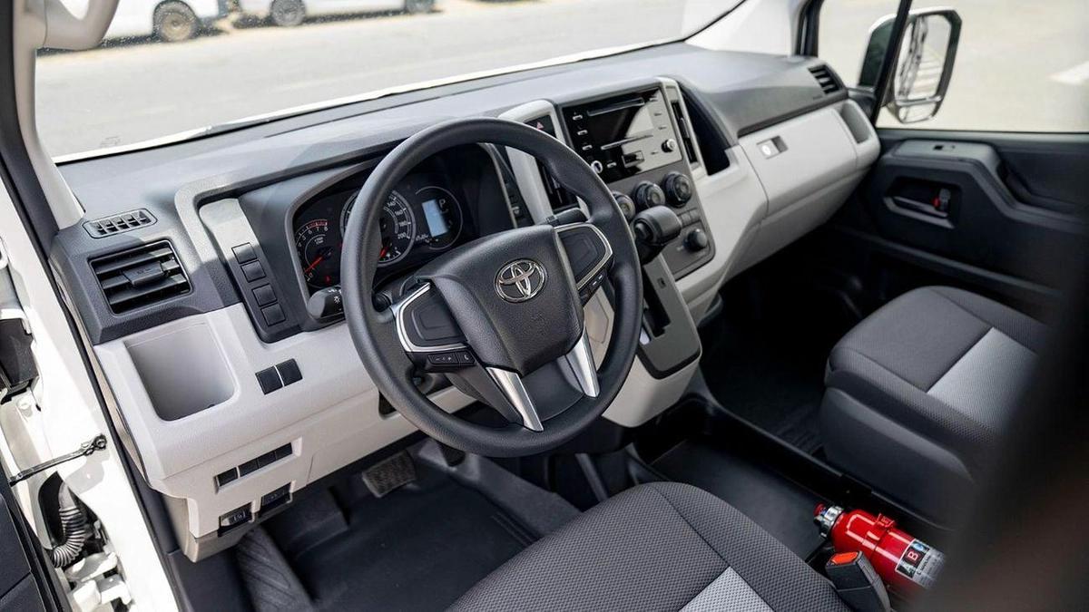 Toyota Hiace Commuter GL High Roof 3.5L-11-11