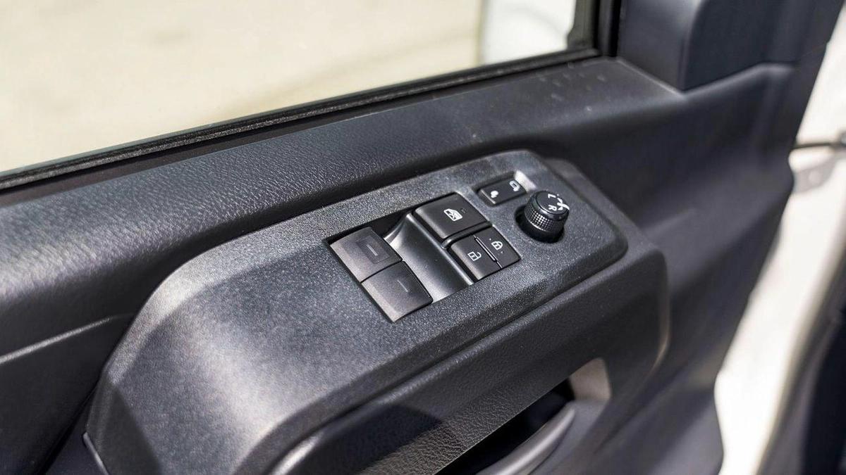 Toyota Hiace Commuter GL High Roof 3.5L-19-19