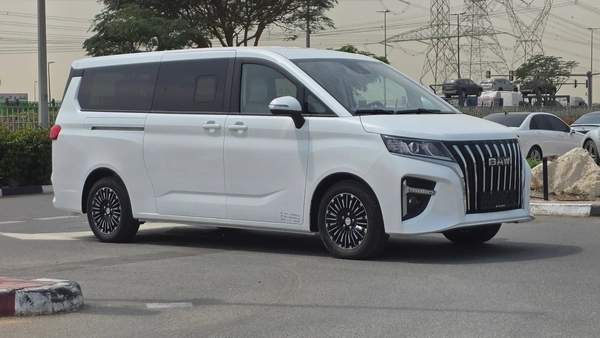 BAW M7 (White)
