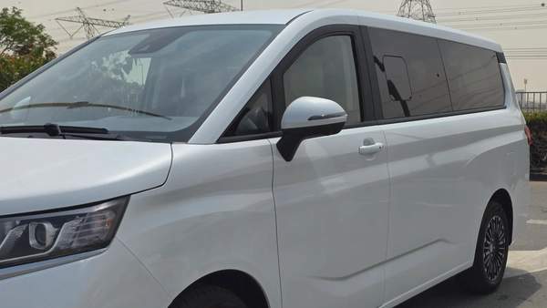 BAW M7 (White)