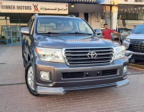 Toyota Land Cruiser GxR V6 Full Option Single Owner Used Very Well Maintained No Any Issue